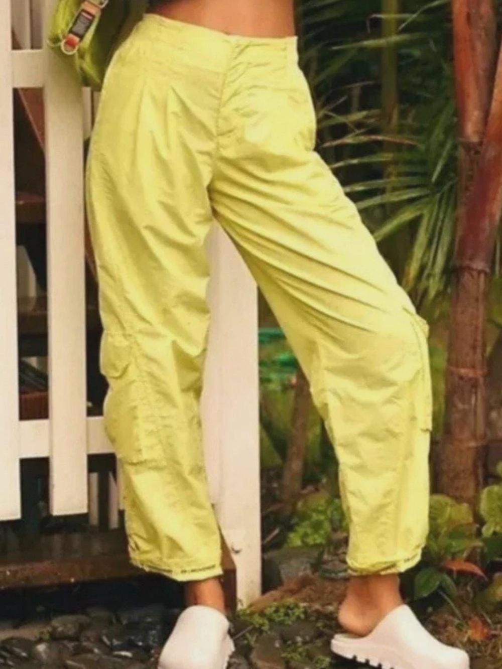 Free People Movement Mesmerize Me cargo pants in the color Afterglow. XS